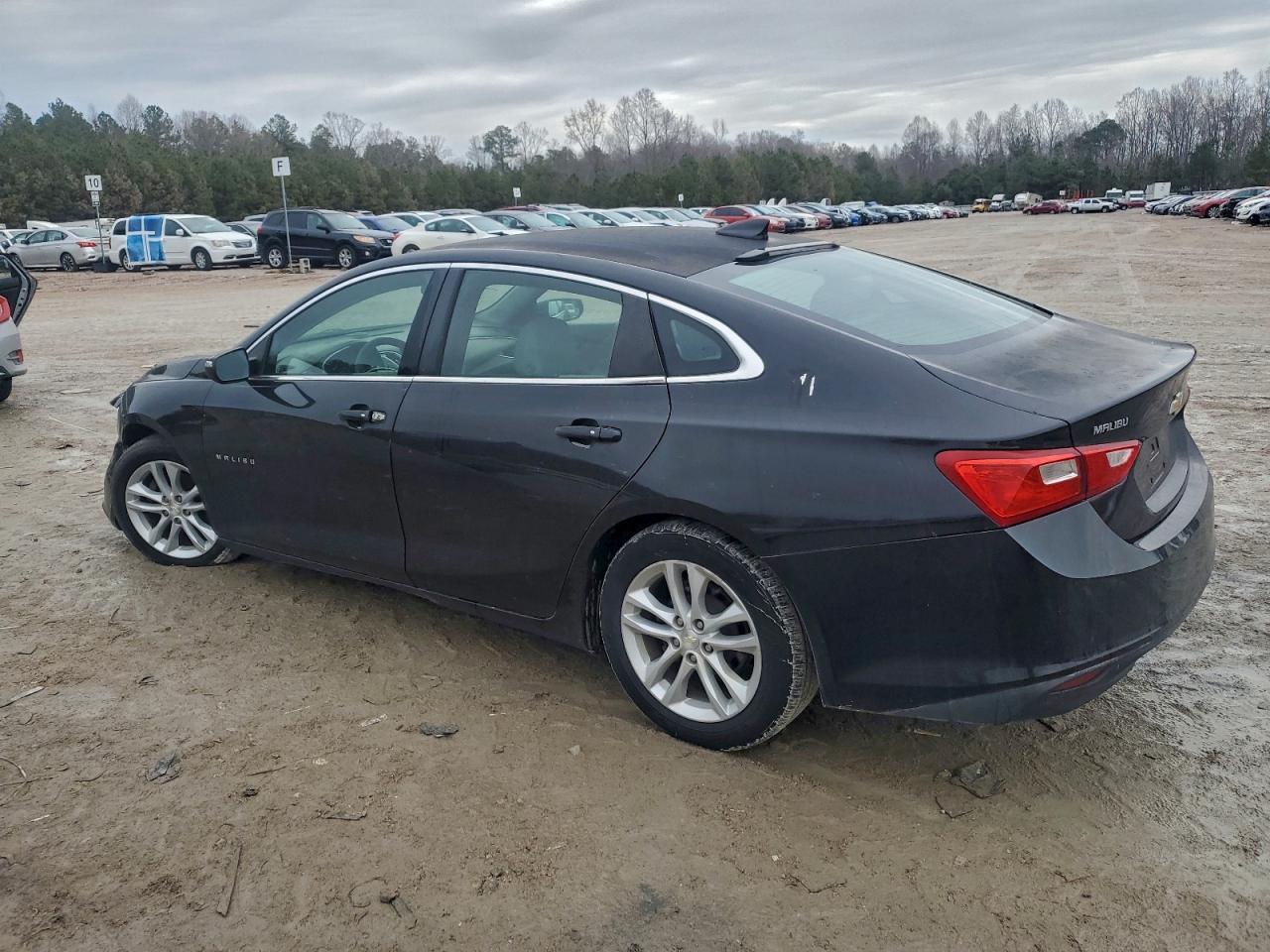 2016 CHEVROLET MALIBU LT photo 3