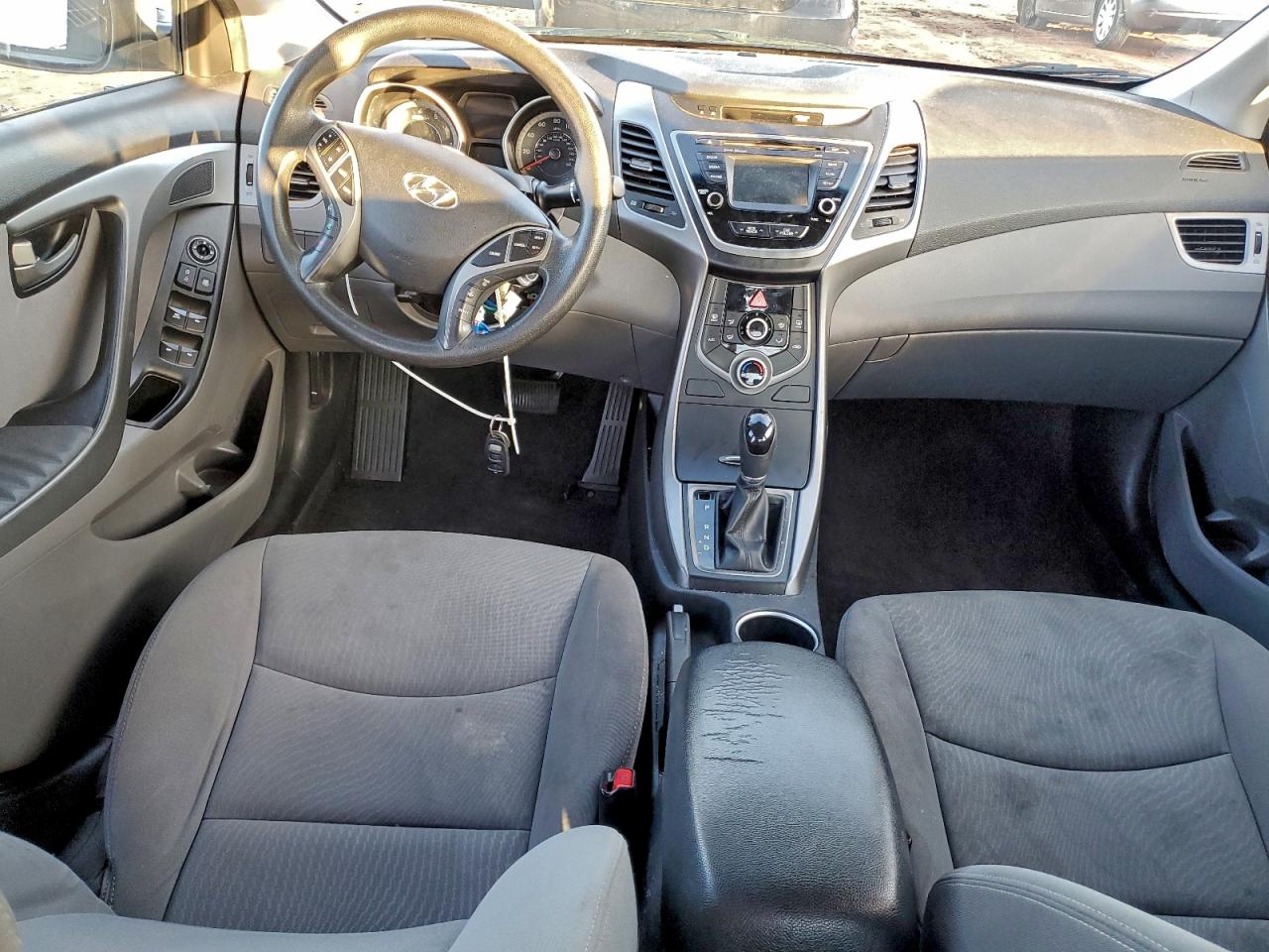 2015 HYUNDAI ELANTRA SE photo 8