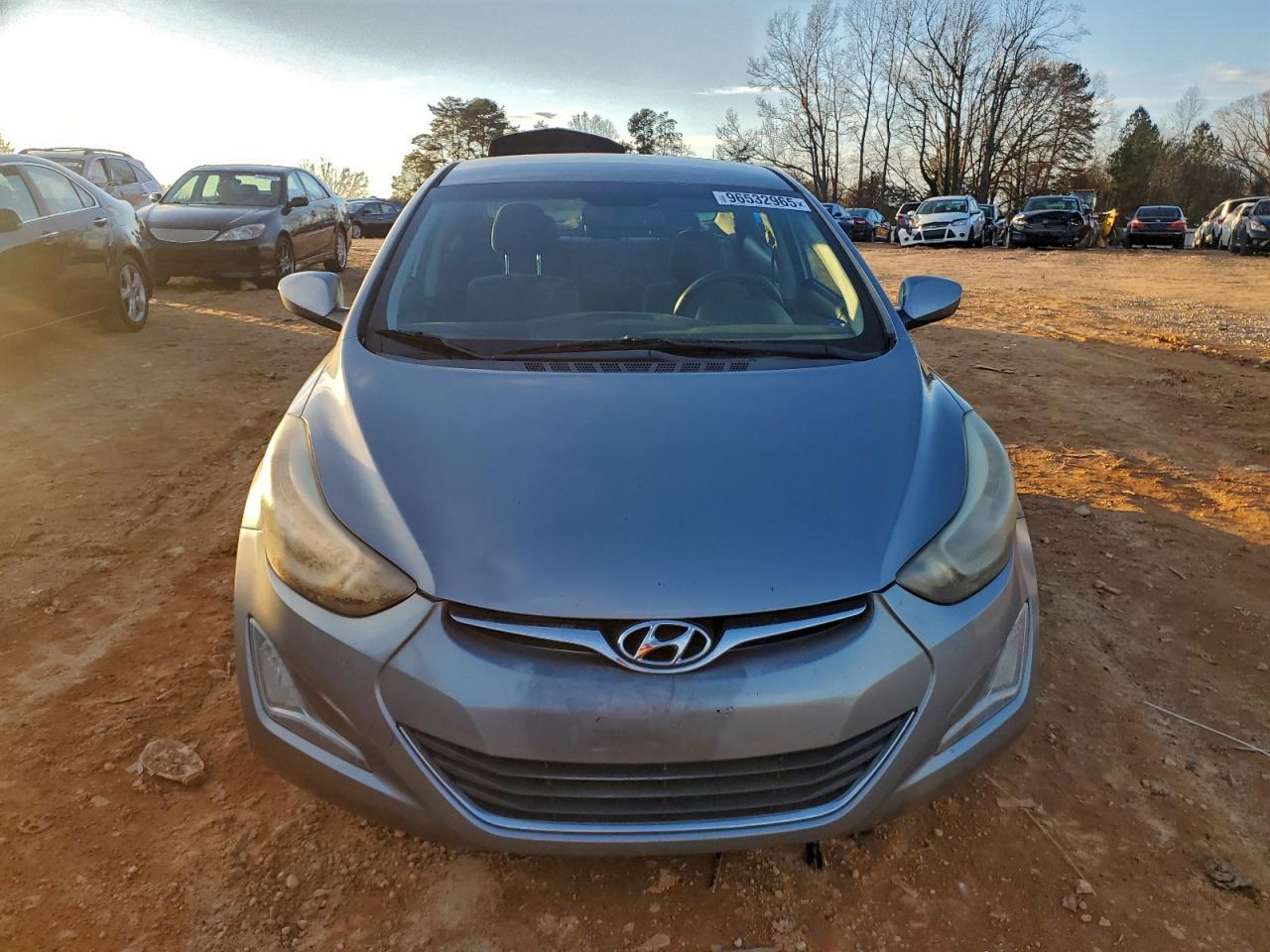2015 HYUNDAI ELANTRA SE photo 5