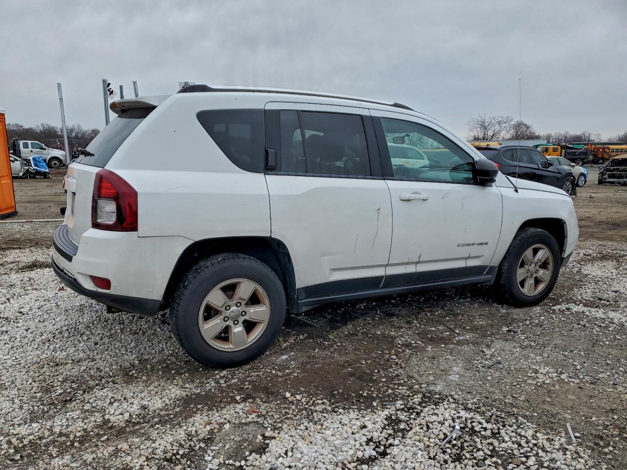 2014 JEEP COMPASS SPORT photo 3