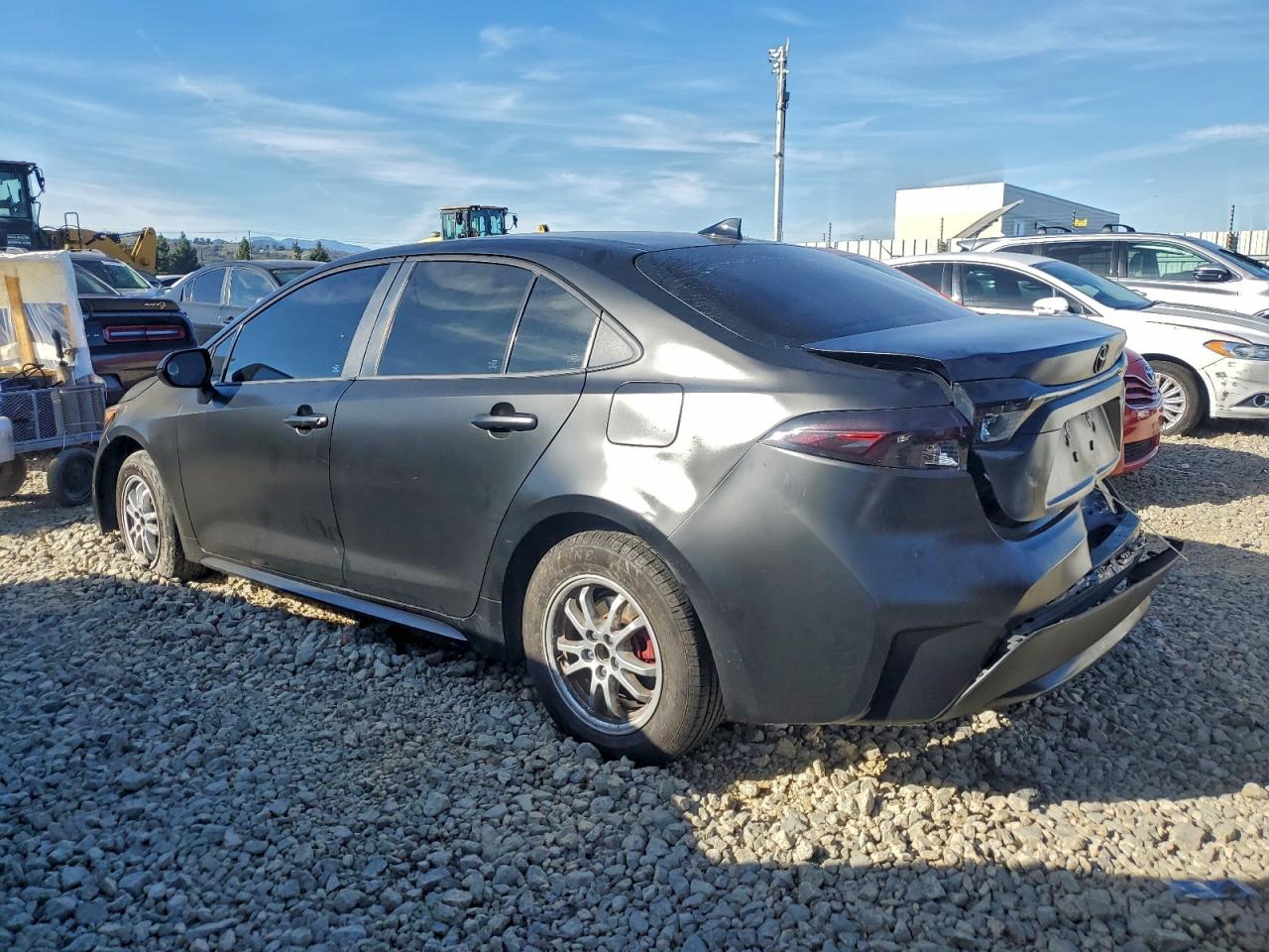 2020 TOYOTA COROLLA LE photo 2