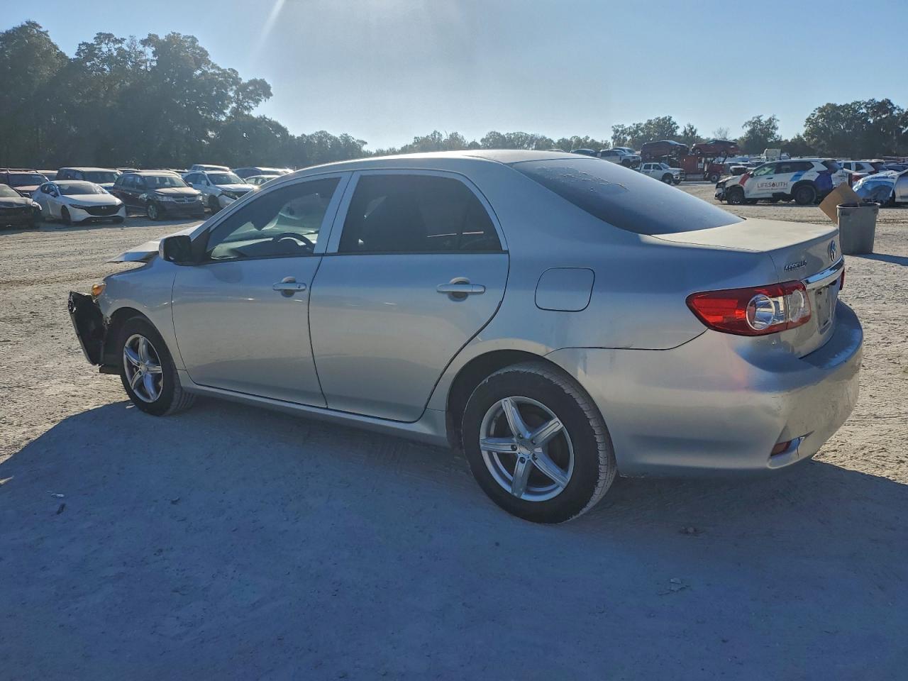 2013 TOYOTA COROLLA BASE photo 4