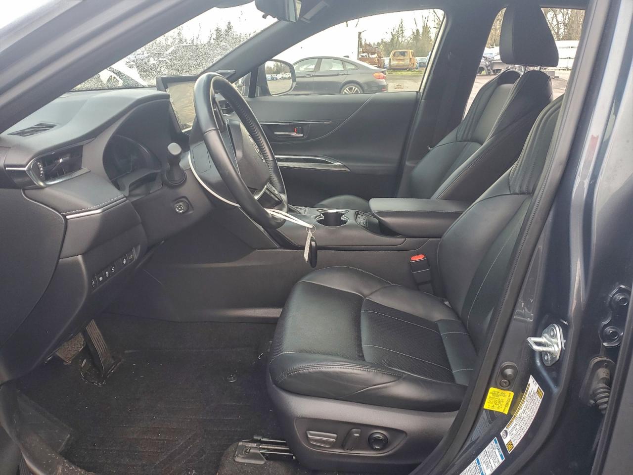 2021 TOYOTA VENZA LE photo 7