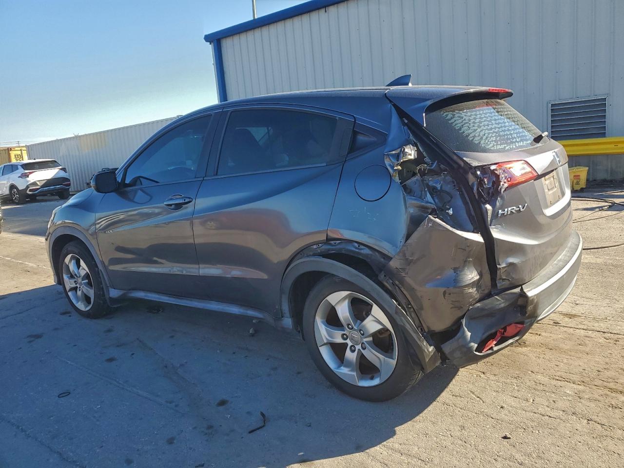 2016 HONDA HR-V LX photo 4