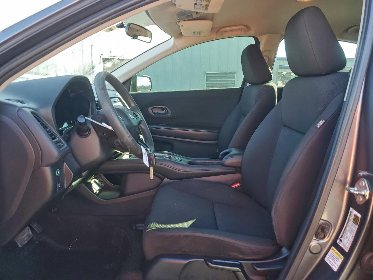 2016 HONDA HR-V LX photo 19