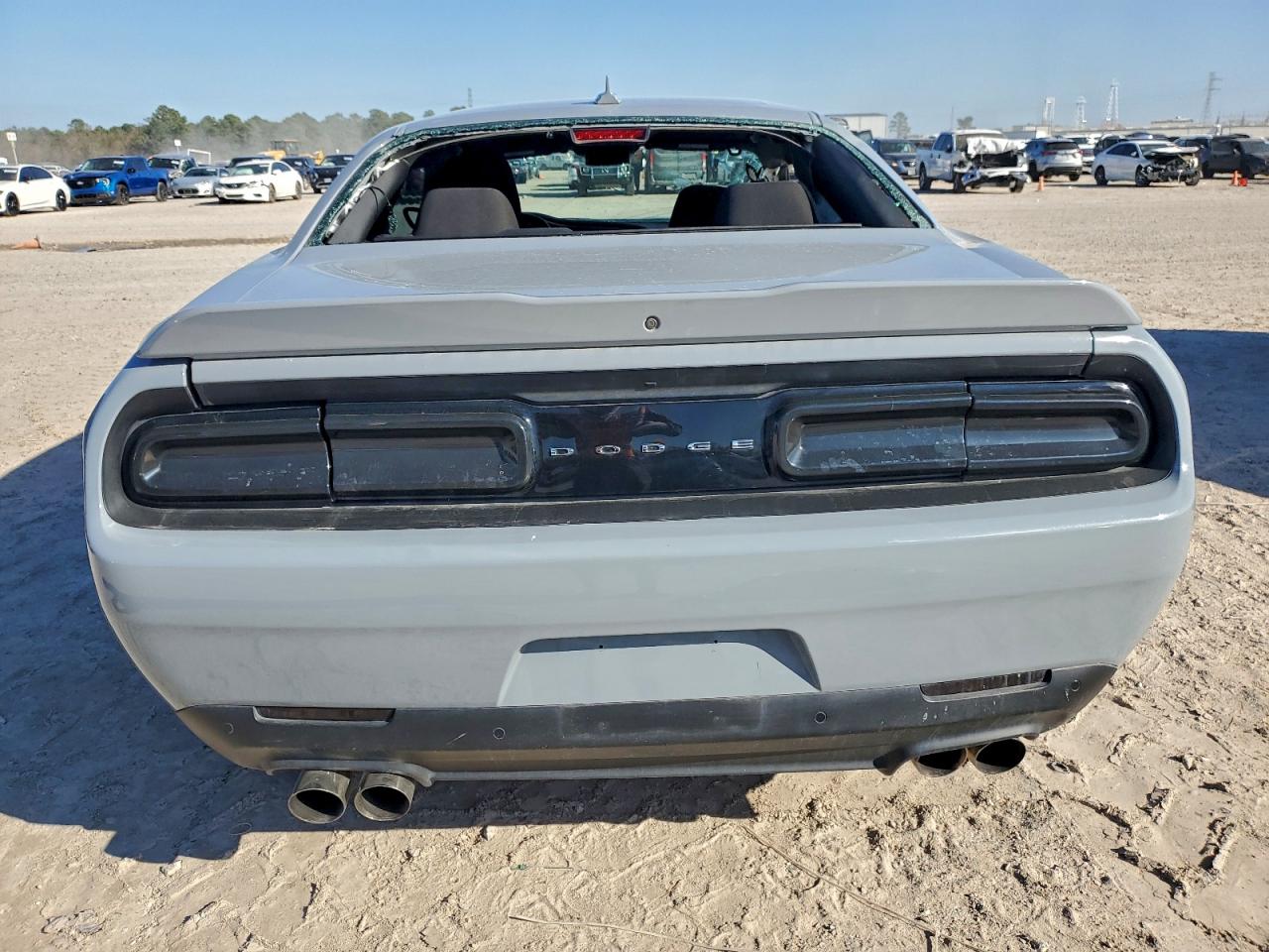 2022 DODGE CHALLENGER R/T photo 11