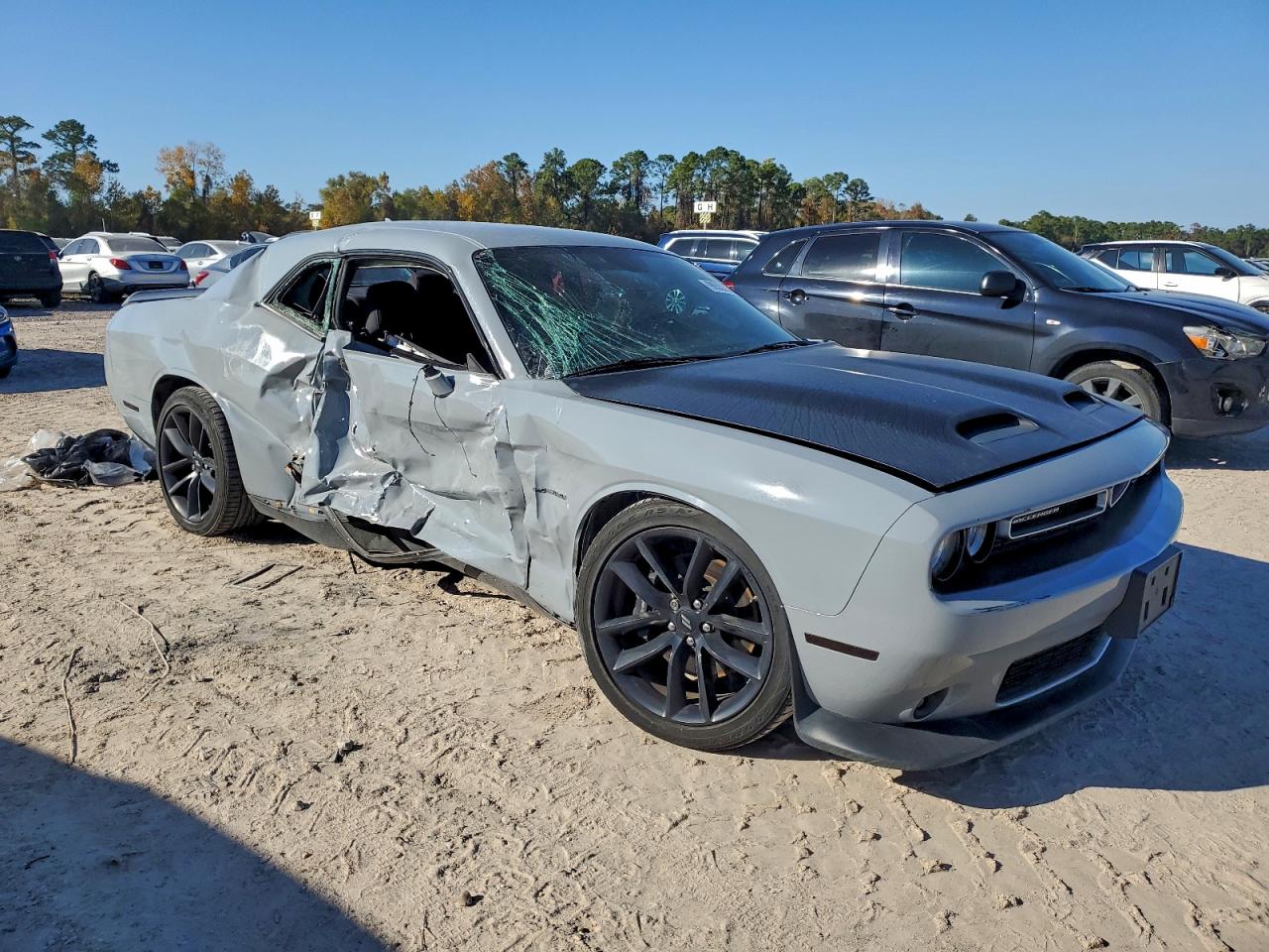 2022 DODGE CHALLENGER R/T photo 7