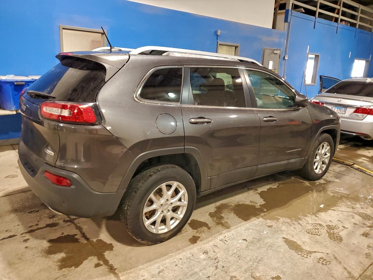 2015 JEEP CHEROKEE LATITUDE photo 3