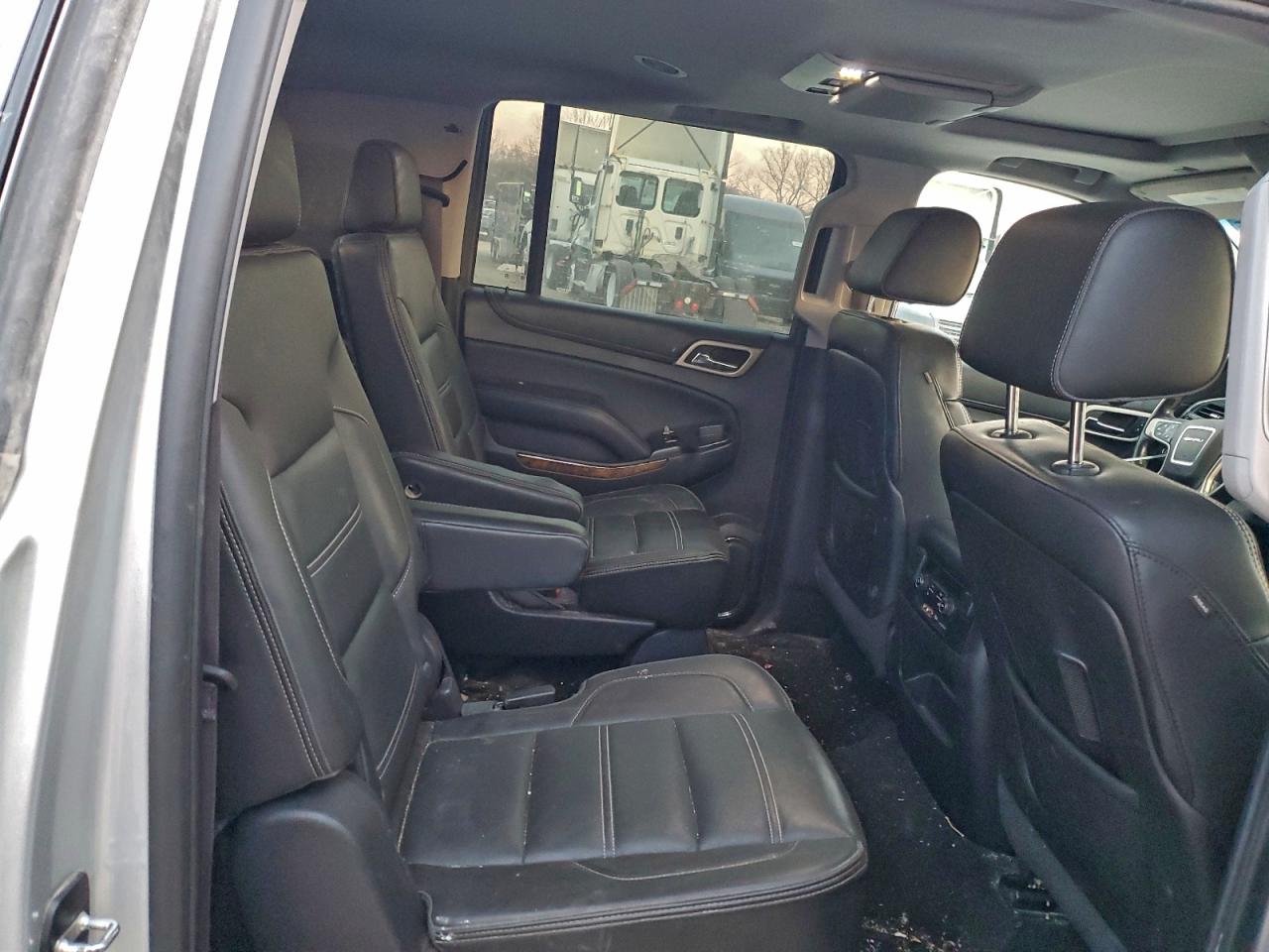 2015 GMC YUKON XL DENALI photo 21