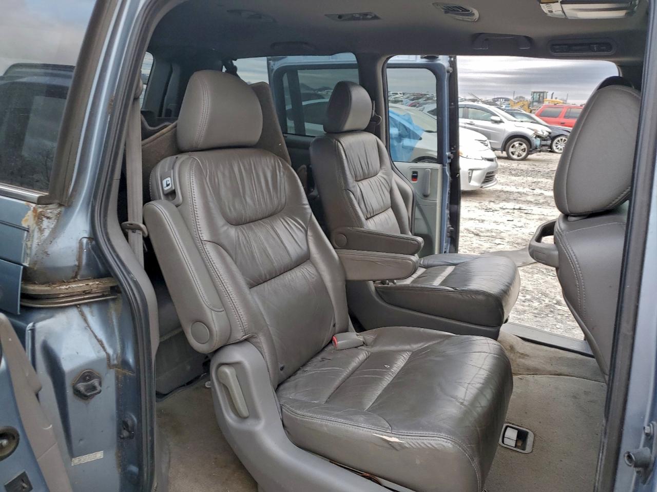2010 HONDA ODYSSEY EXL photo 11