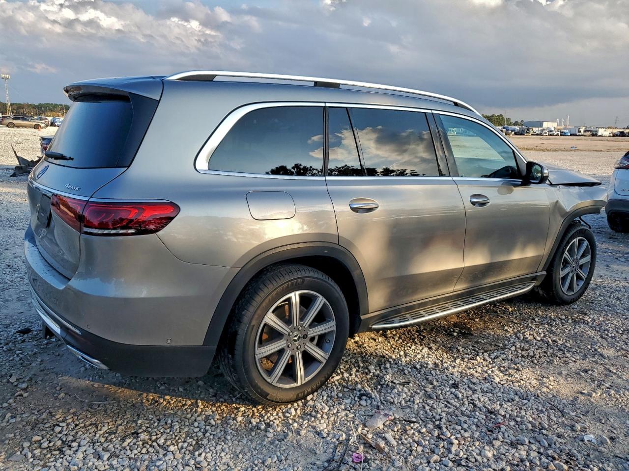 2021 MERCEDES-BENZ GLS 450 4MATIC photo 3