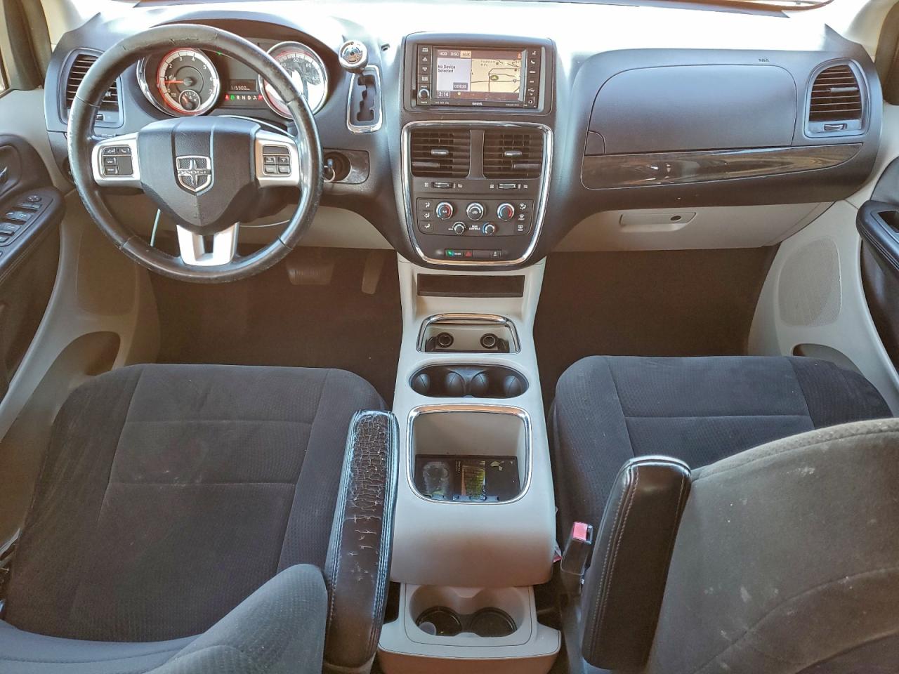 2012 DODGE GRAND CARAVAN SXT photo 15