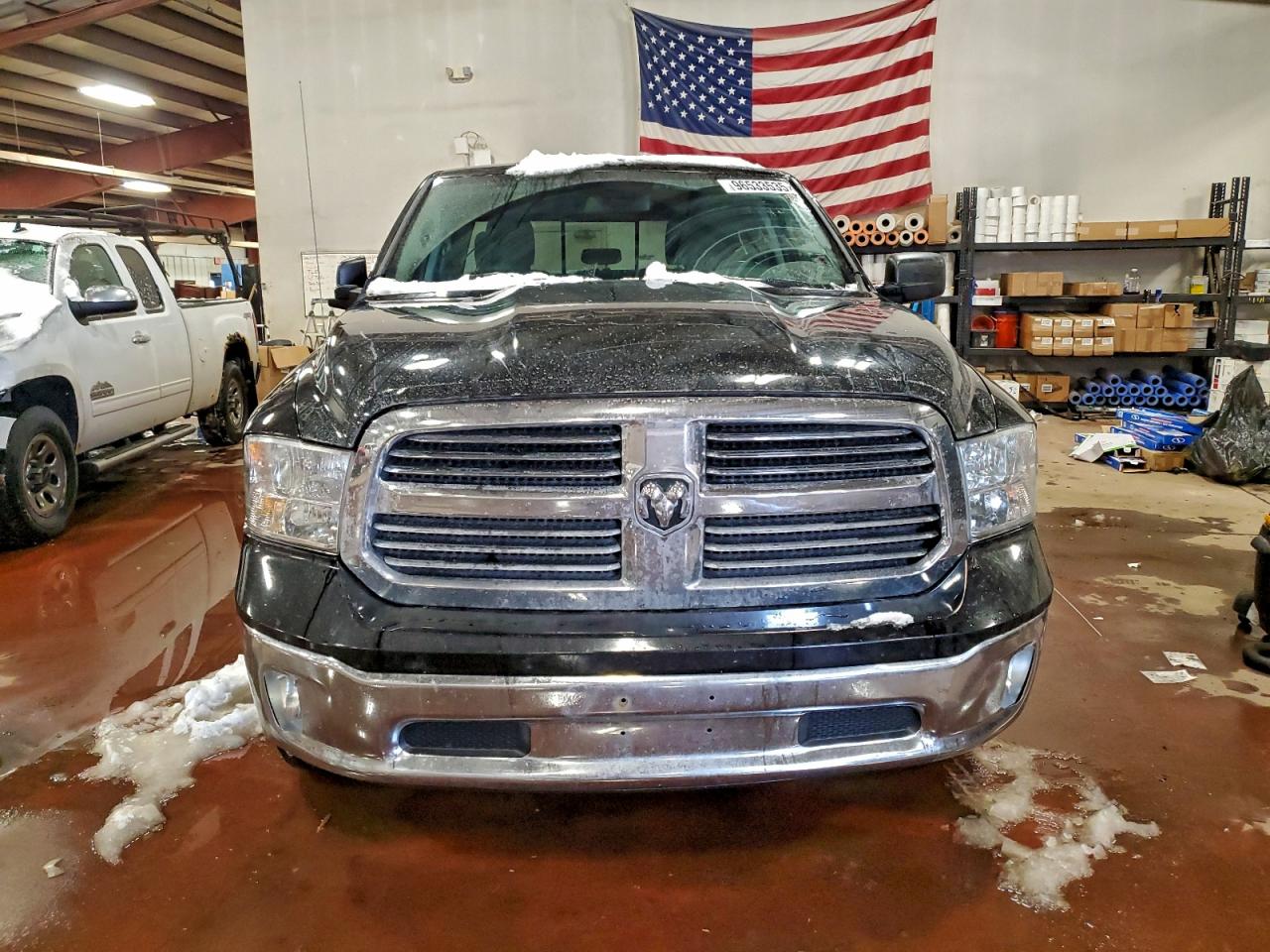 2015 RAM 1500 SLT photo 9