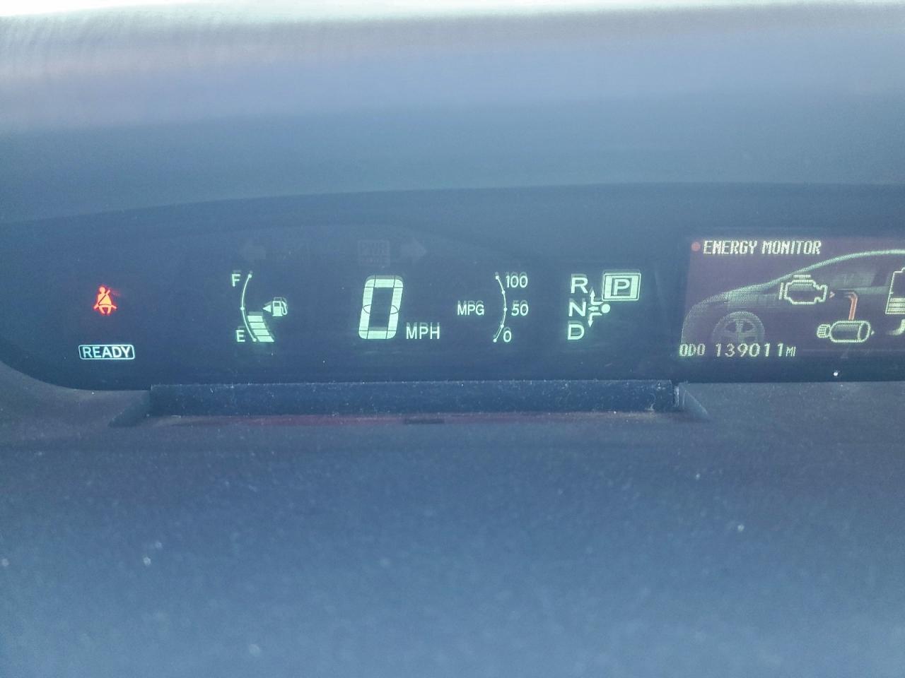 2015 TOYOTA PRIUS photo 25