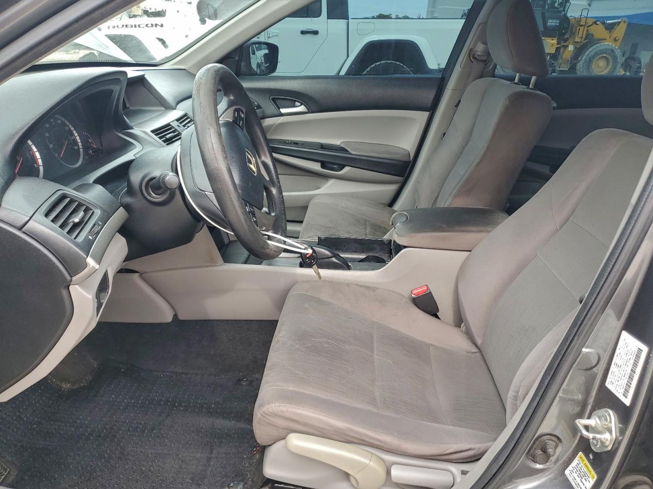 2012 HONDA ACCORD LX photo 7