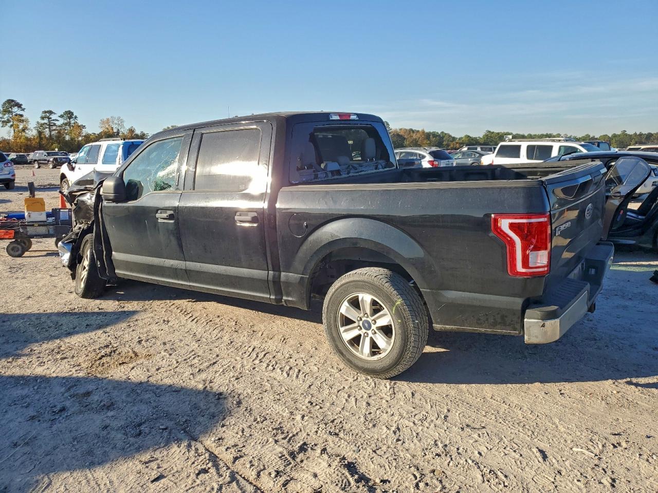 2017 FORD F150 SUPERCREW photo 2