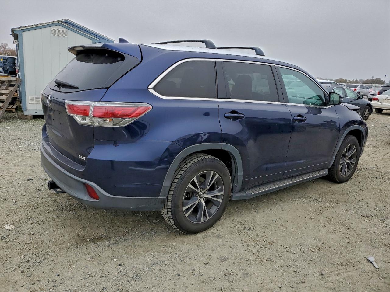2016 TOYOTA HIGHLANDER XLE photo 5