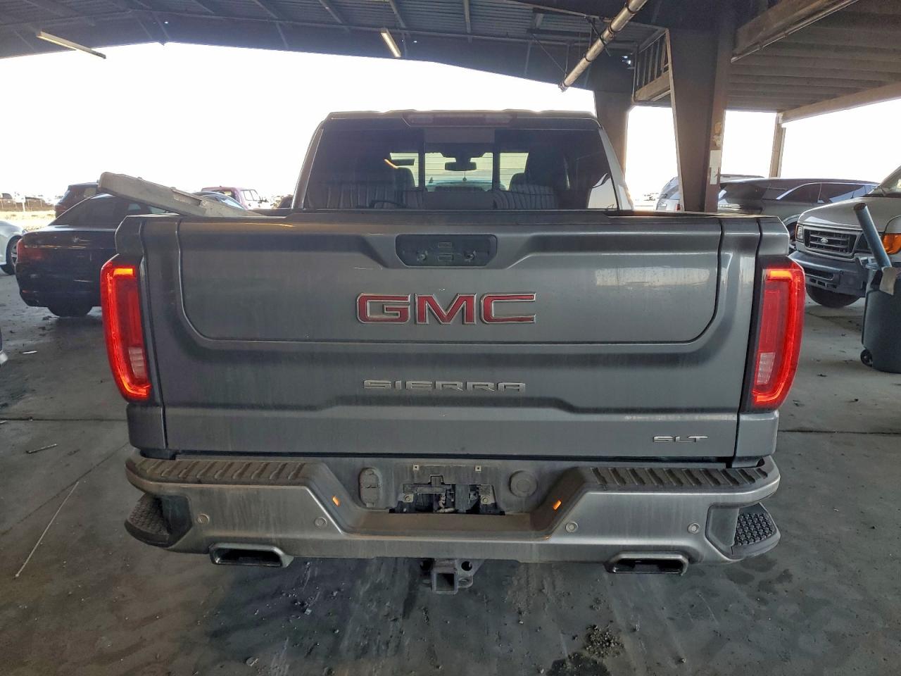 2020 GMC SIERRA K1500 SLT photo 16