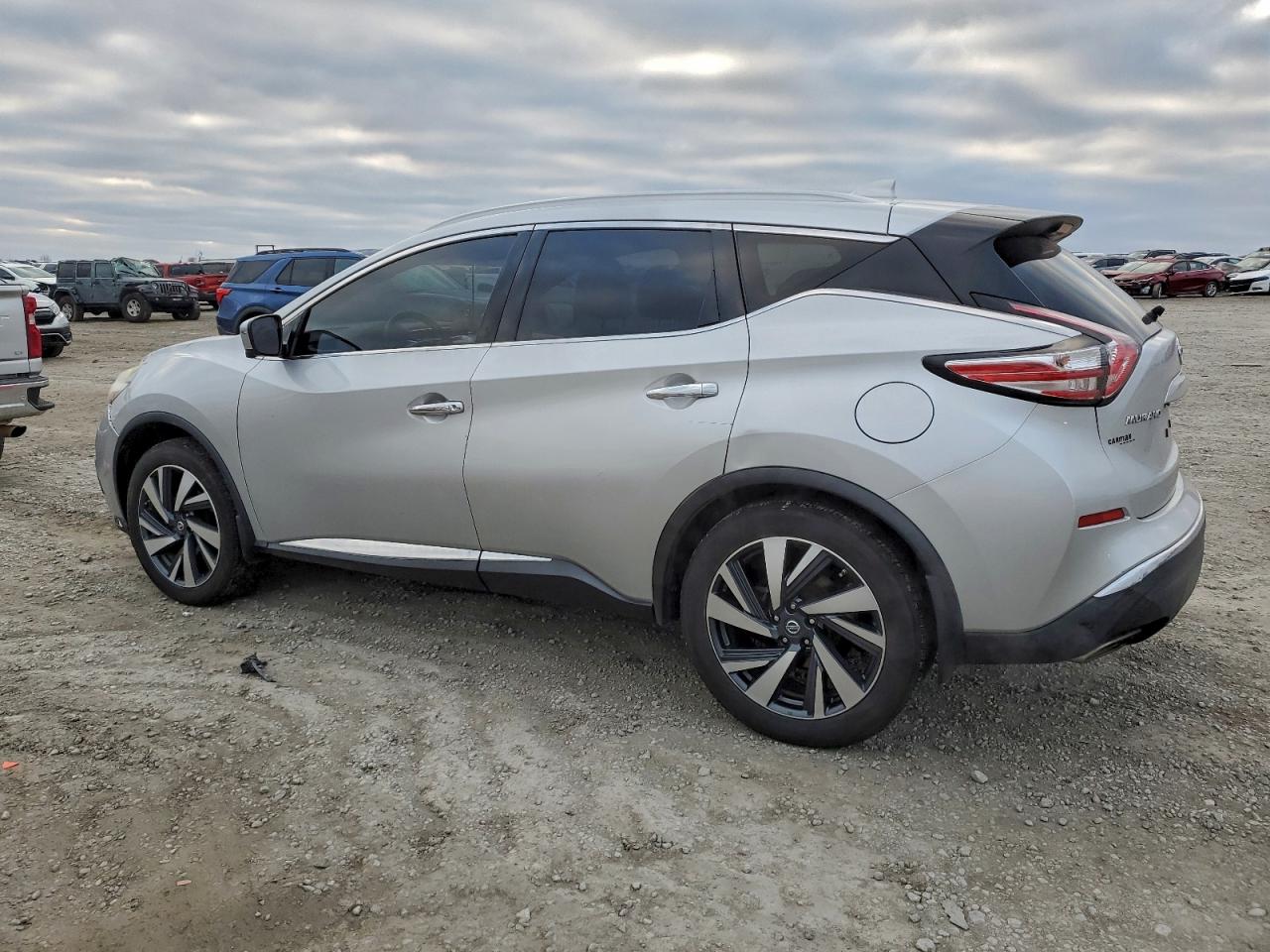 2017 NISSAN MURANO S photo 3