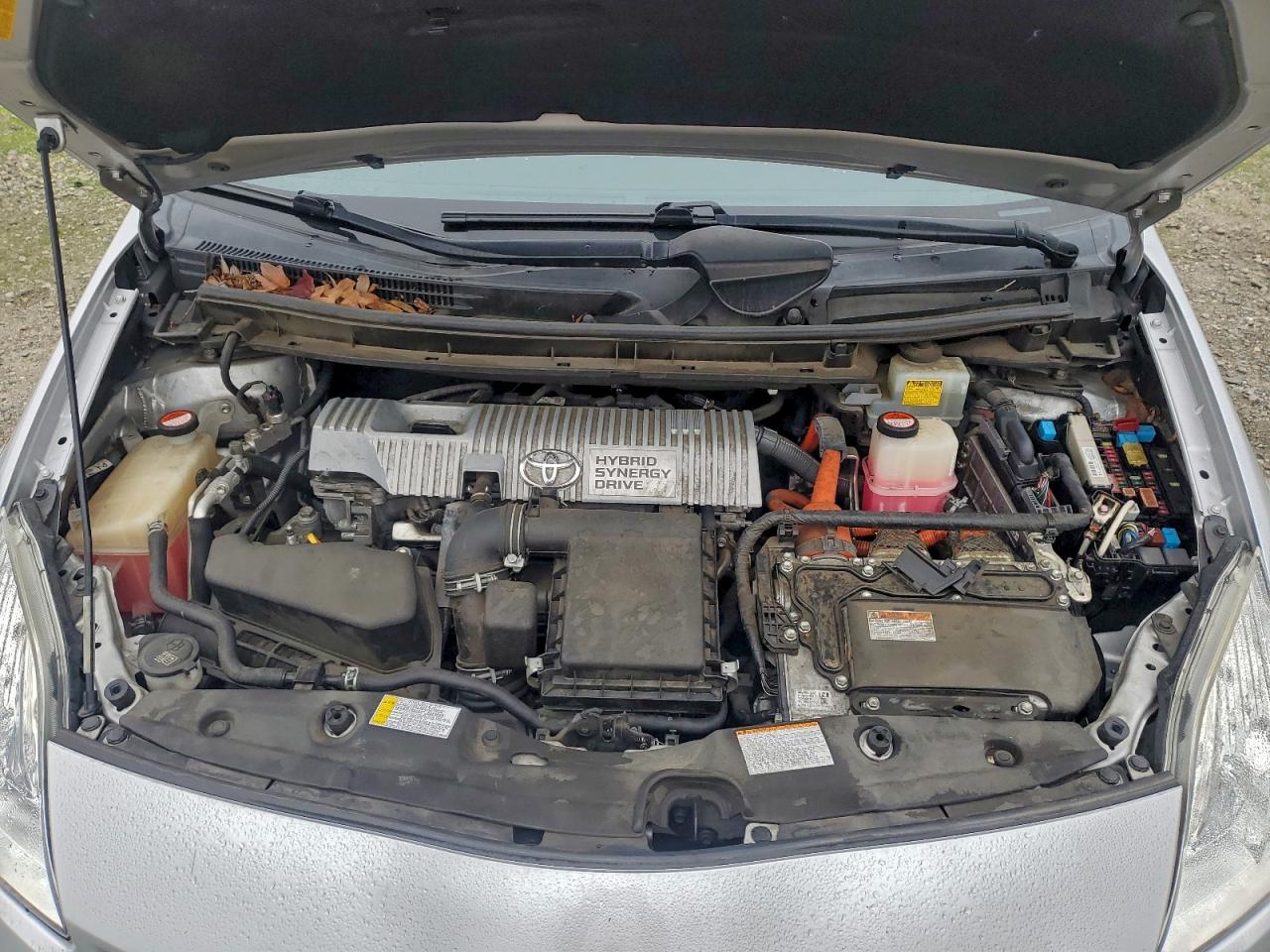 2015 TOYOTA PRIUS photo 11