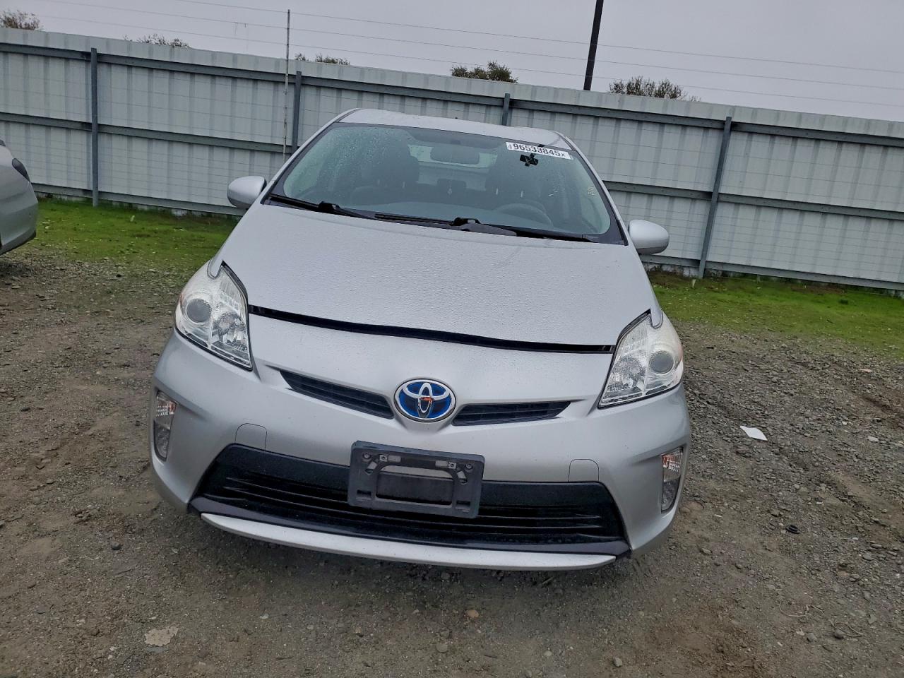 2015 TOYOTA PRIUS photo 5