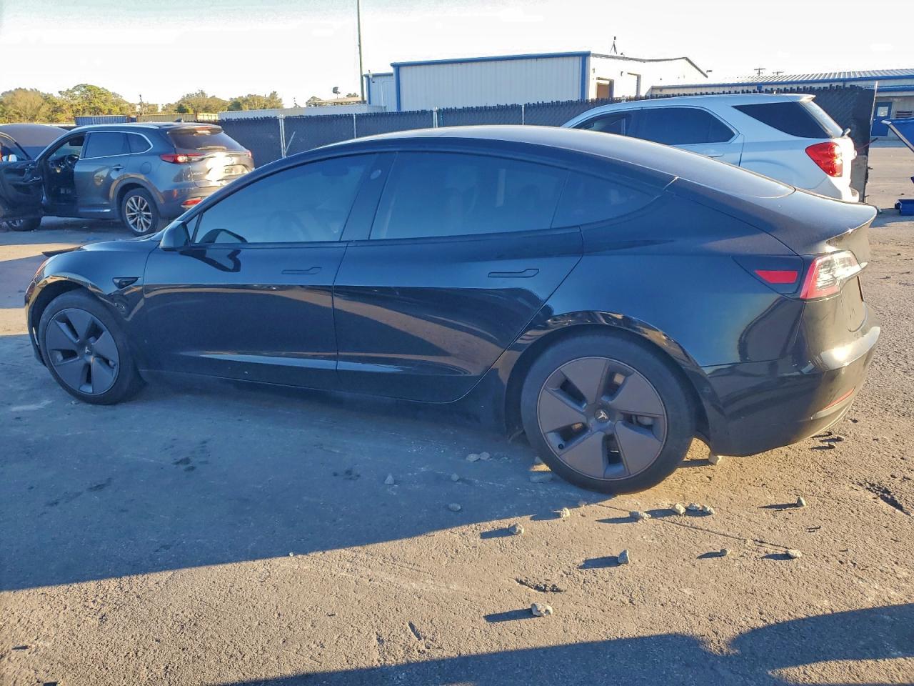 2021 TESLA MODEL 3 photo 4