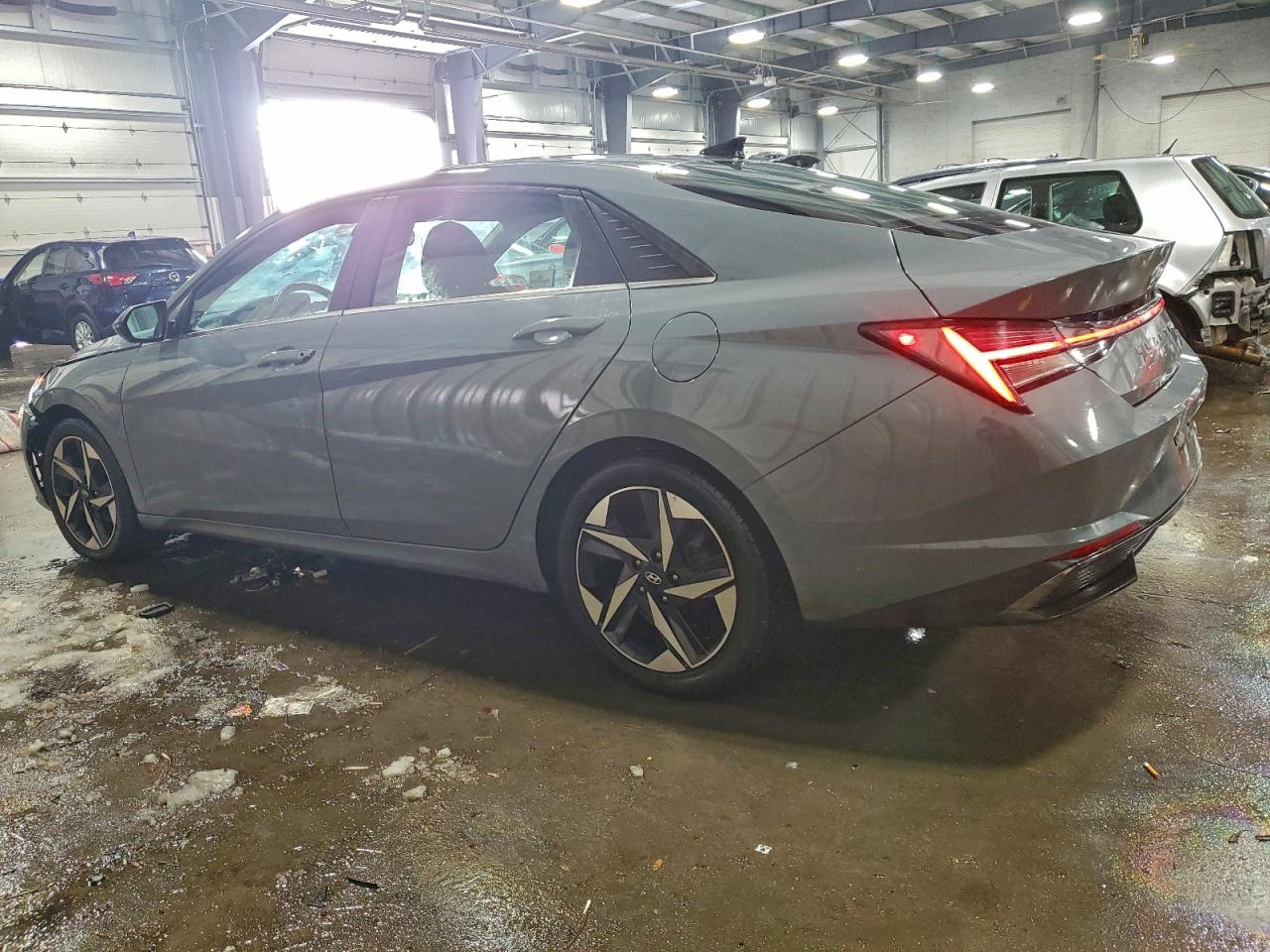 2022 HYUNDAI ELANTRA LIMITED photo 2