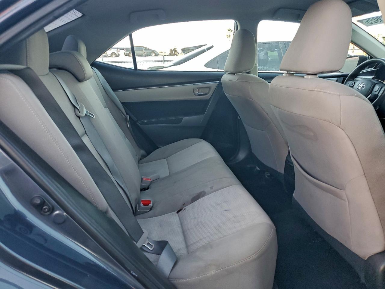 2014 TOYOTA COROLLA L photo 28