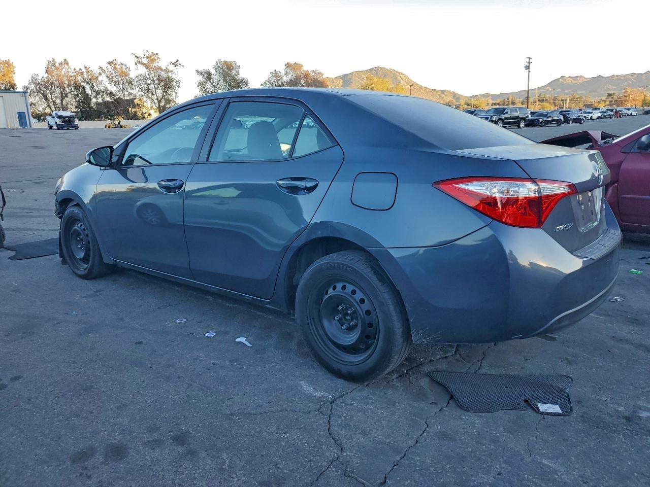 2014 TOYOTA COROLLA L photo 4