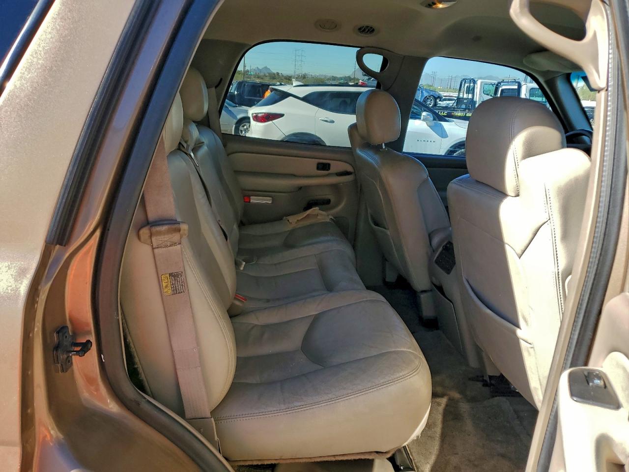 2003 GMC YUKON photo 31