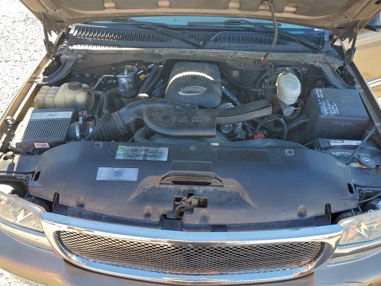 2003 GMC YUKON photo 34