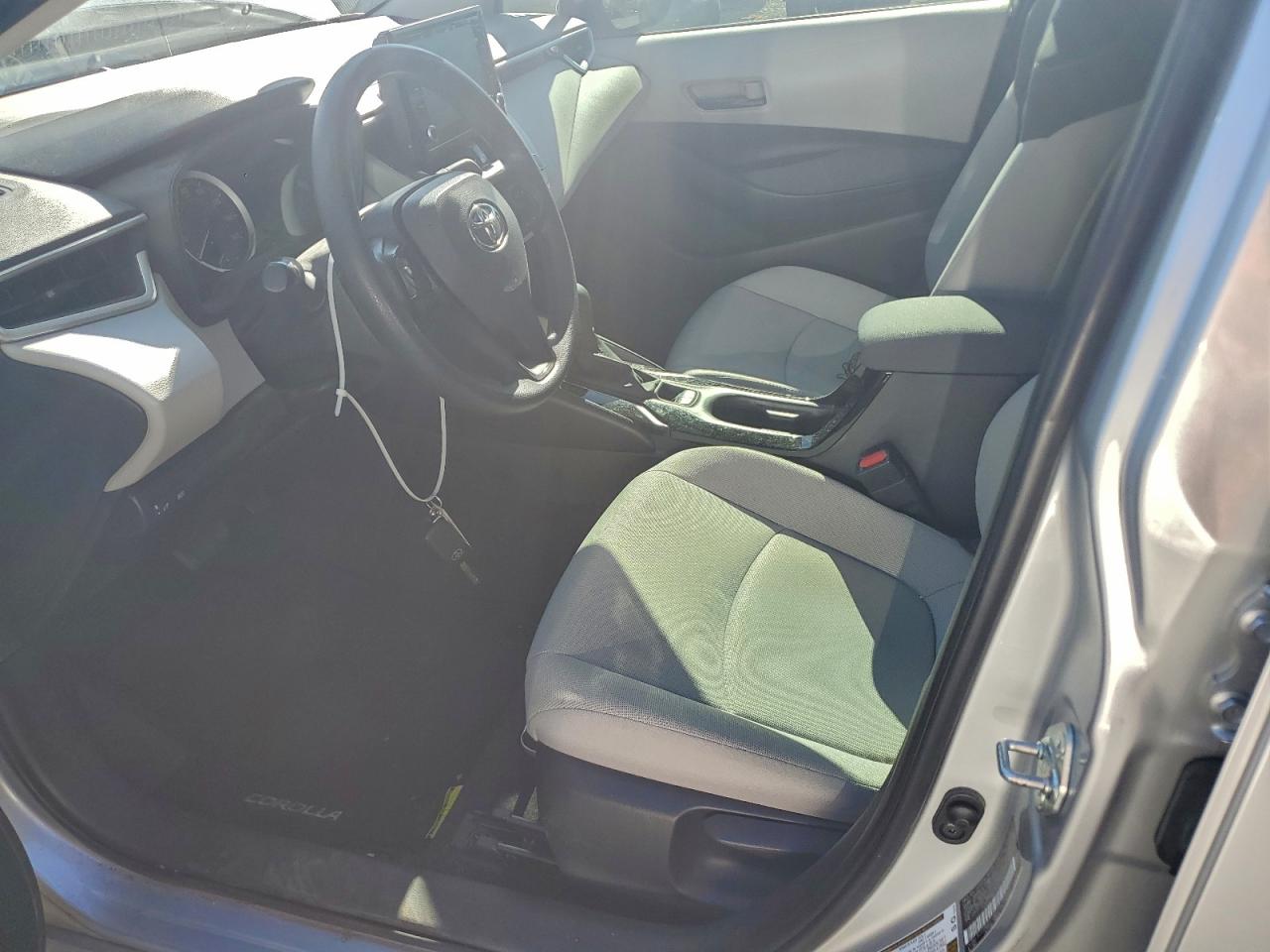 2022 TOYOTA COROLLA LE photo 7