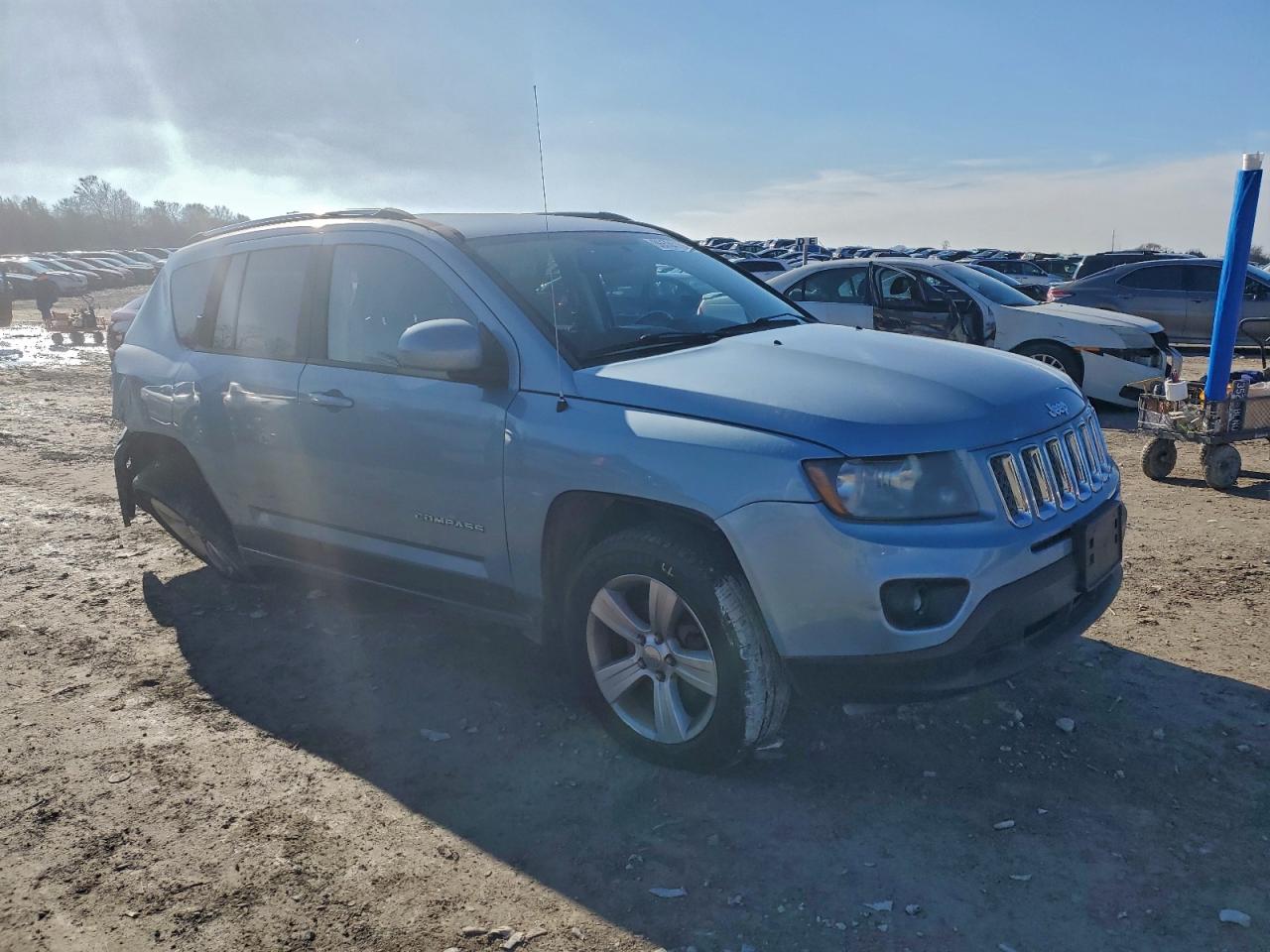 2014 JEEP COMPASS LATITUDE photo 4