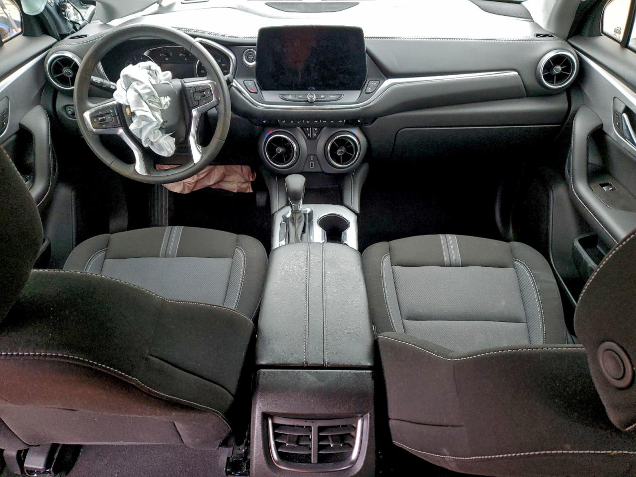 2025 CHEVROLET BLAZER 2LT photo 8