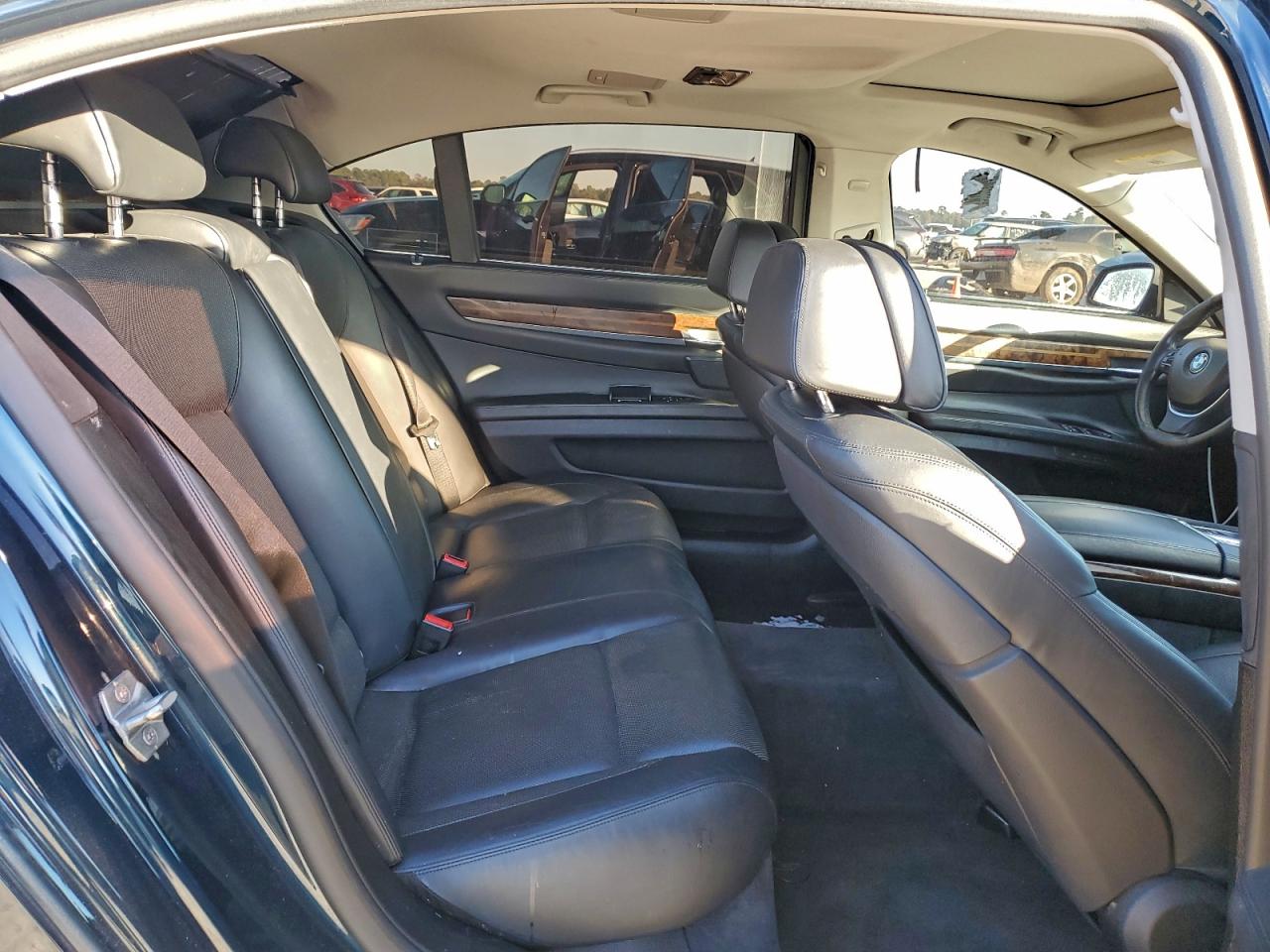 2013 BMW 750 LXI photo 10