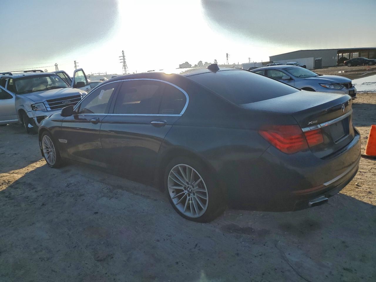 2013 BMW 750 LXI photo 2