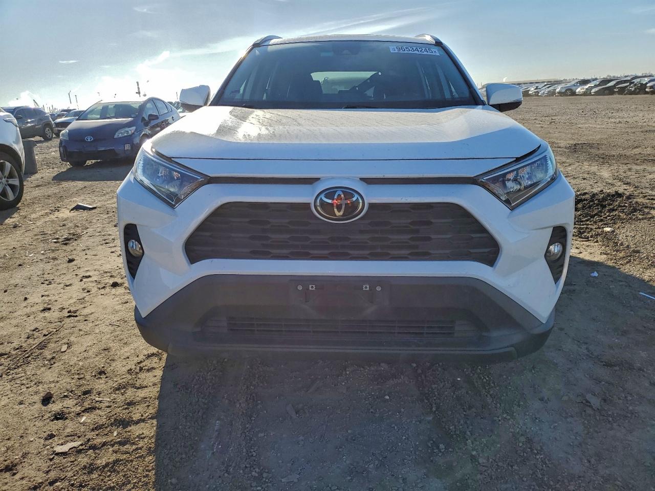 2021 TOYOTA RAV4 XLE photo 5