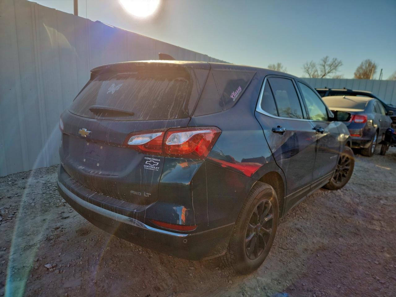 2019 CHEVROLET EQUINOX LT photo 3