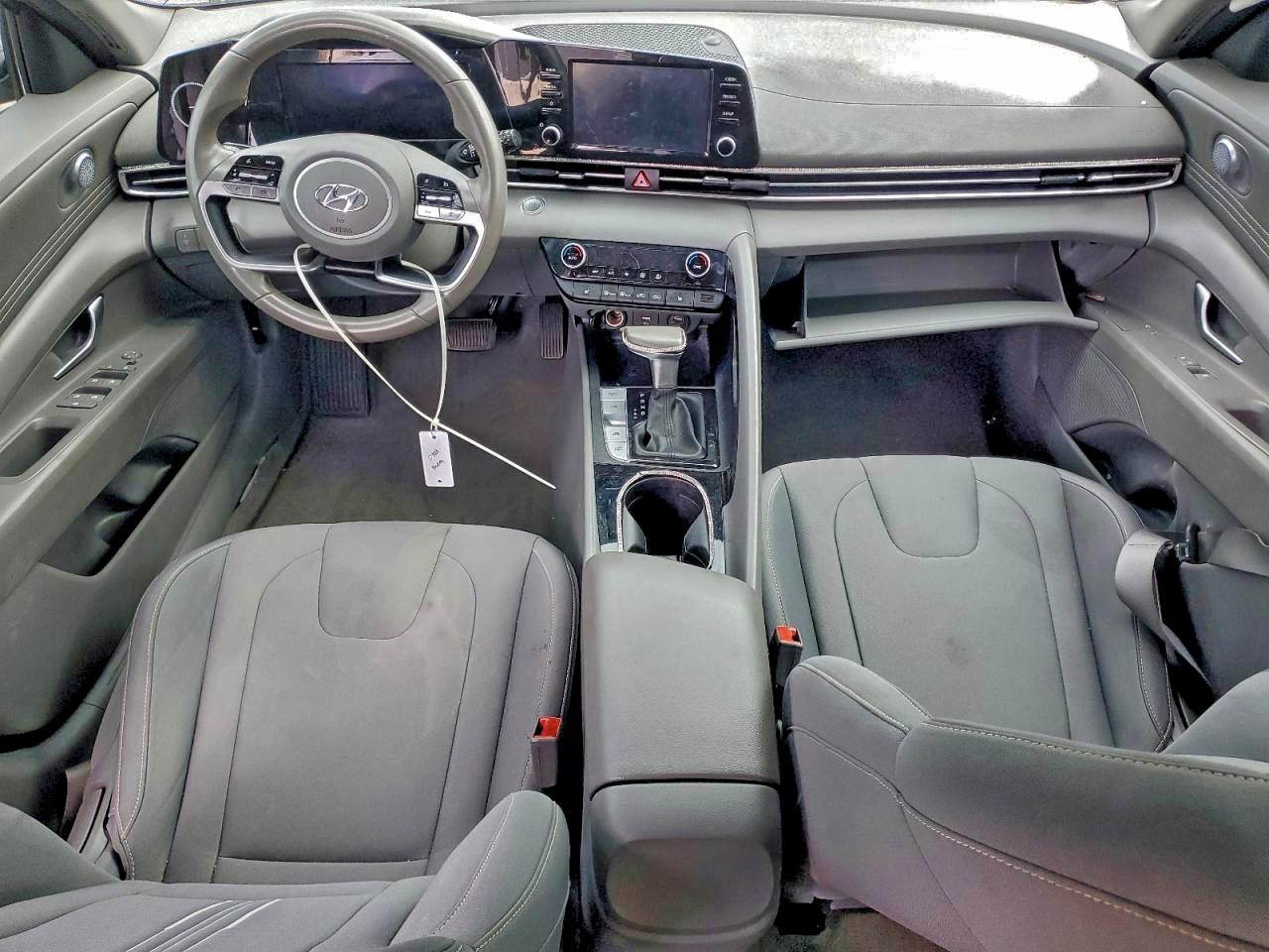 2022 HYUNDAI ELANTRA SEL photo 8