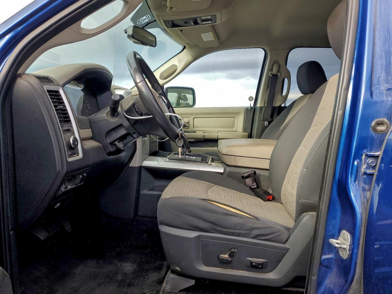 2011 DODGE RAM 1500 photo 7