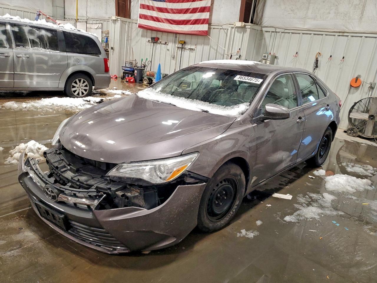 2015 TOYOTA CAMRY