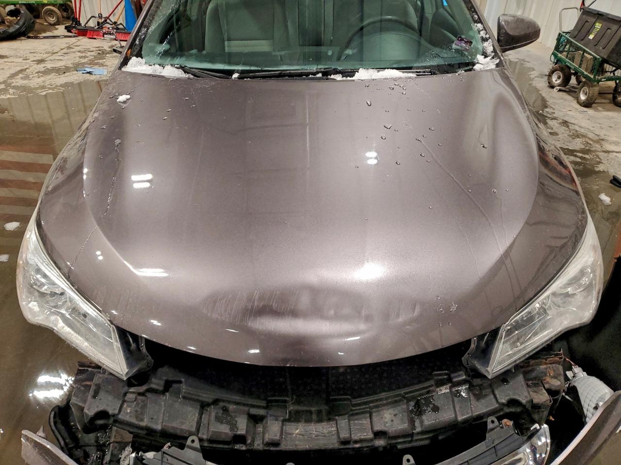 2015 TOYOTA CAMRY LE photo 11