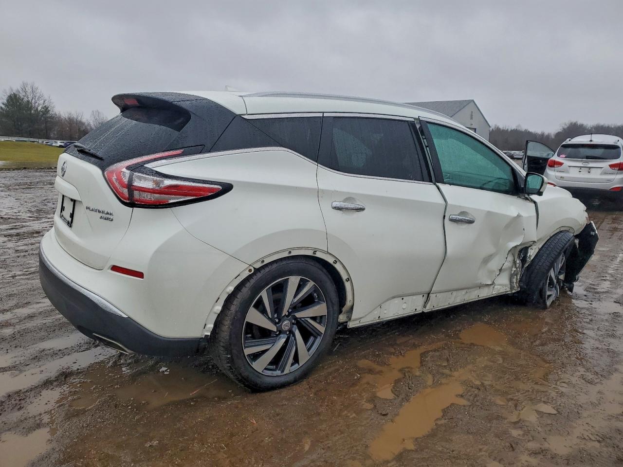 2015 NISSAN MURANO S photo 9