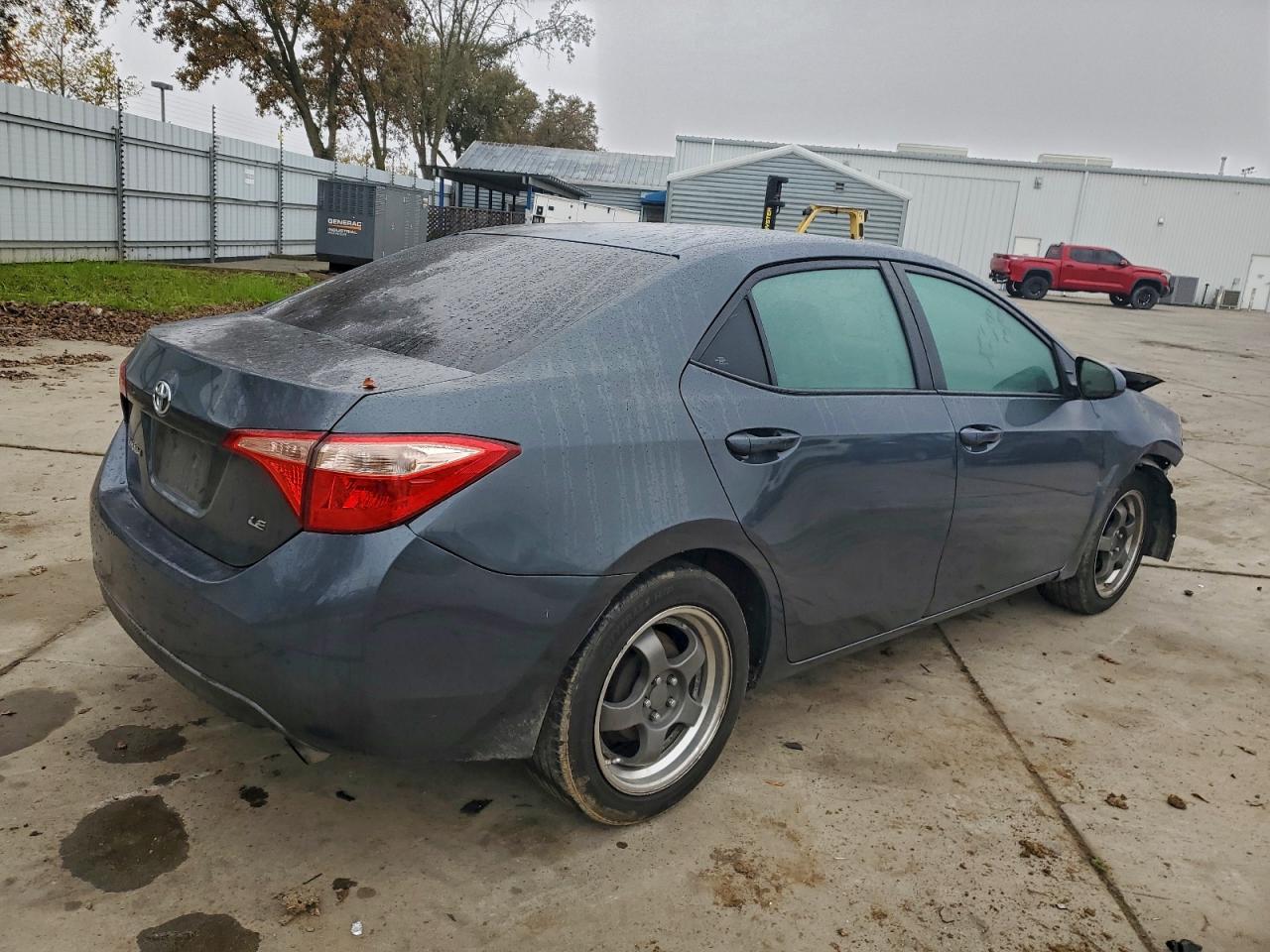 2018 TOYOTA COROLLA L photo 3