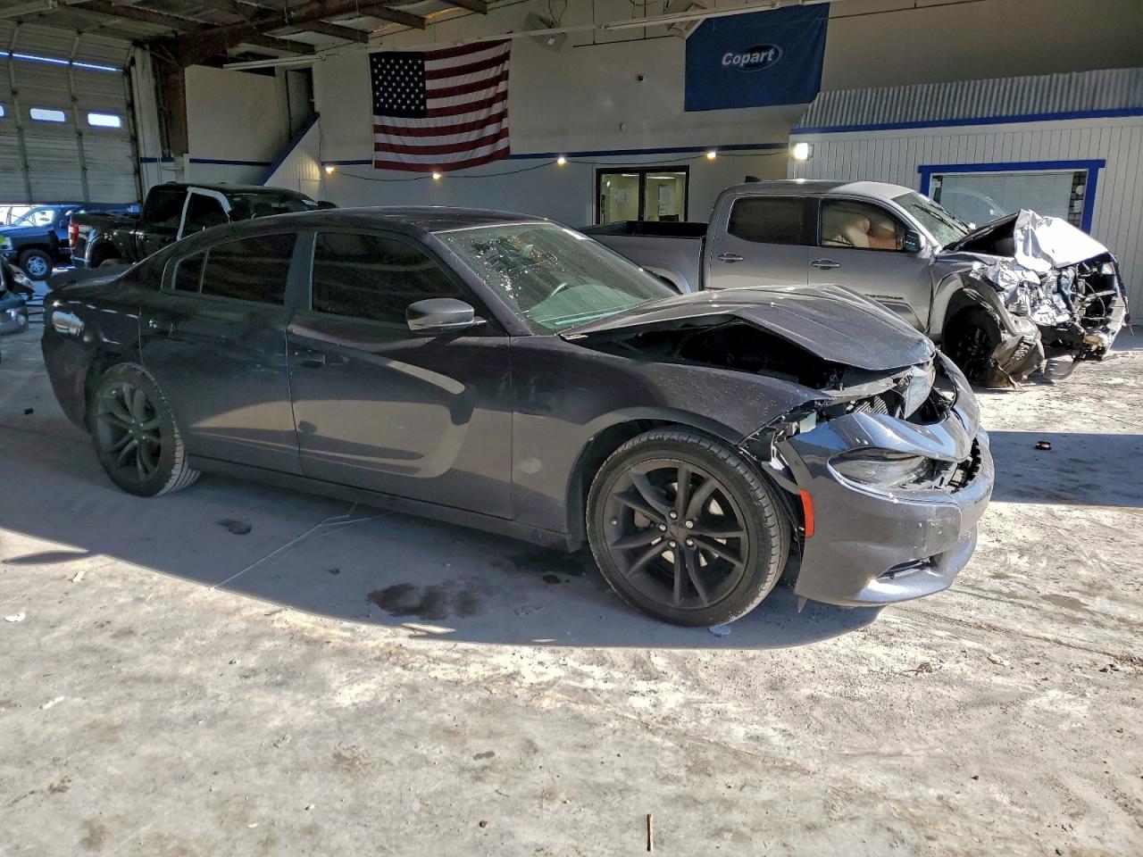 2016 DODGE CHARGER SXT photo 4