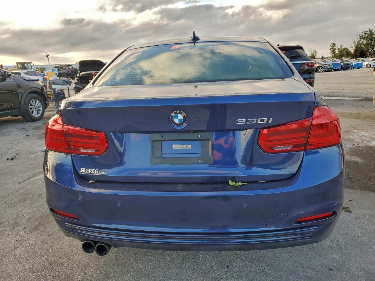 2017 BMW 330 I photo 6