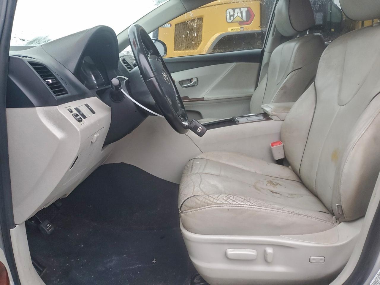 2010 TOYOTA VENZA photo 7