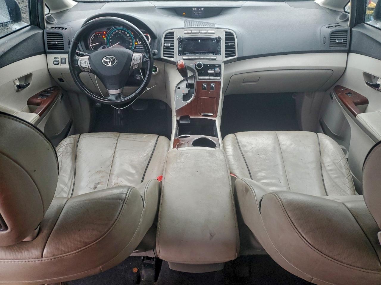 2010 TOYOTA VENZA photo 8