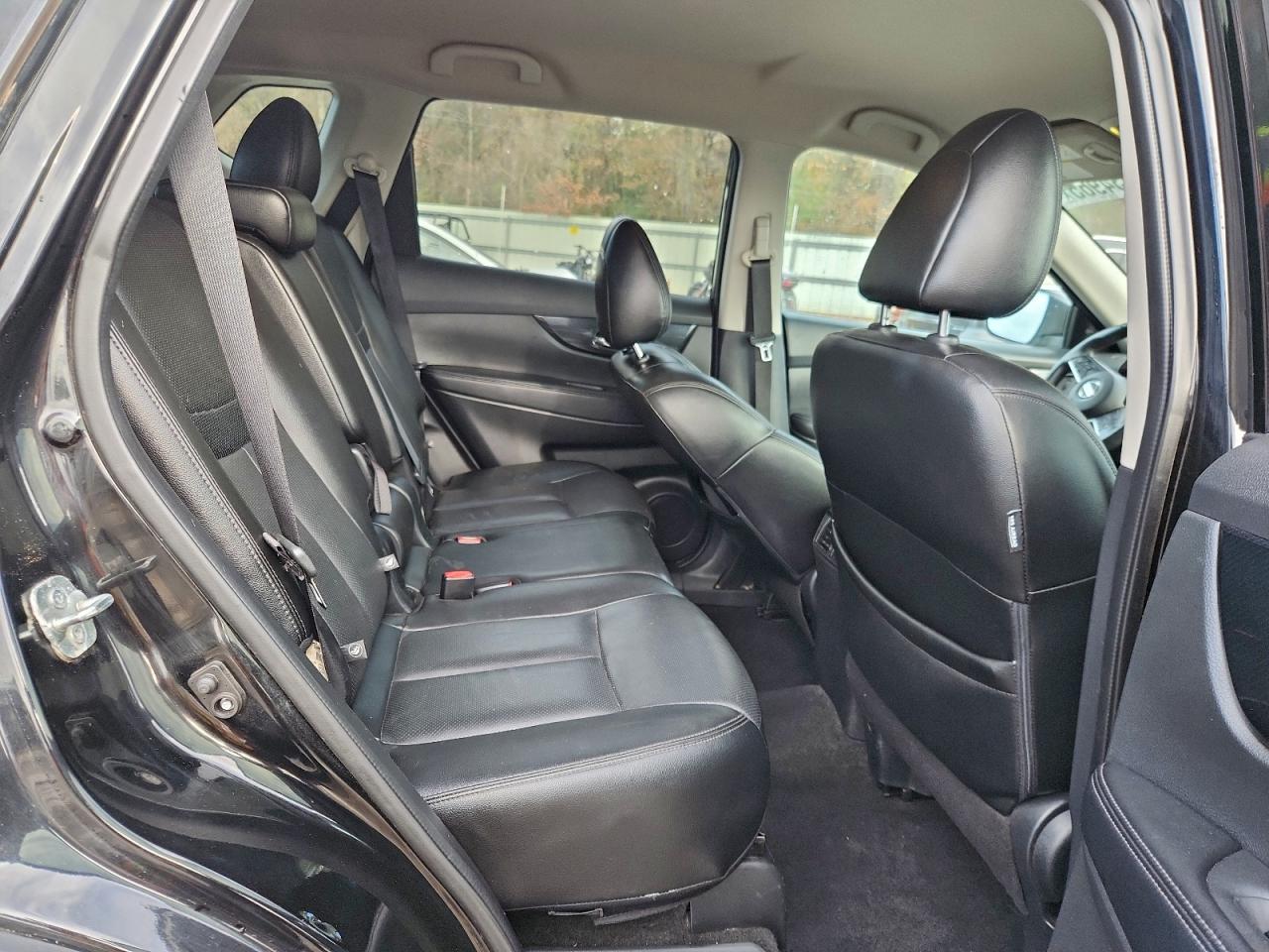 2018 NISSAN ROGUE S photo 21