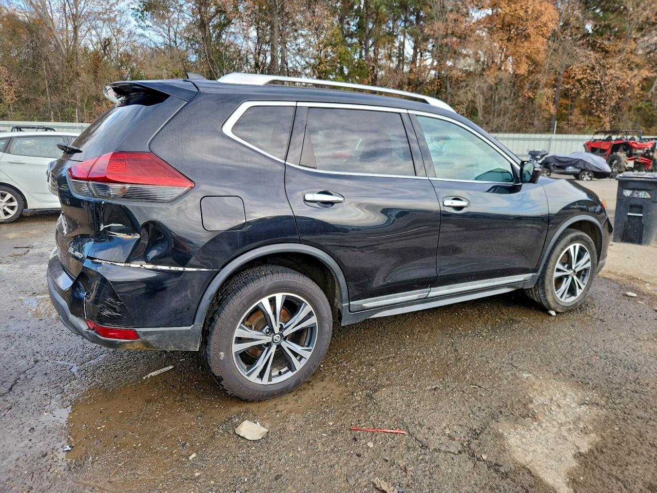 2018 NISSAN ROGUE S photo 5